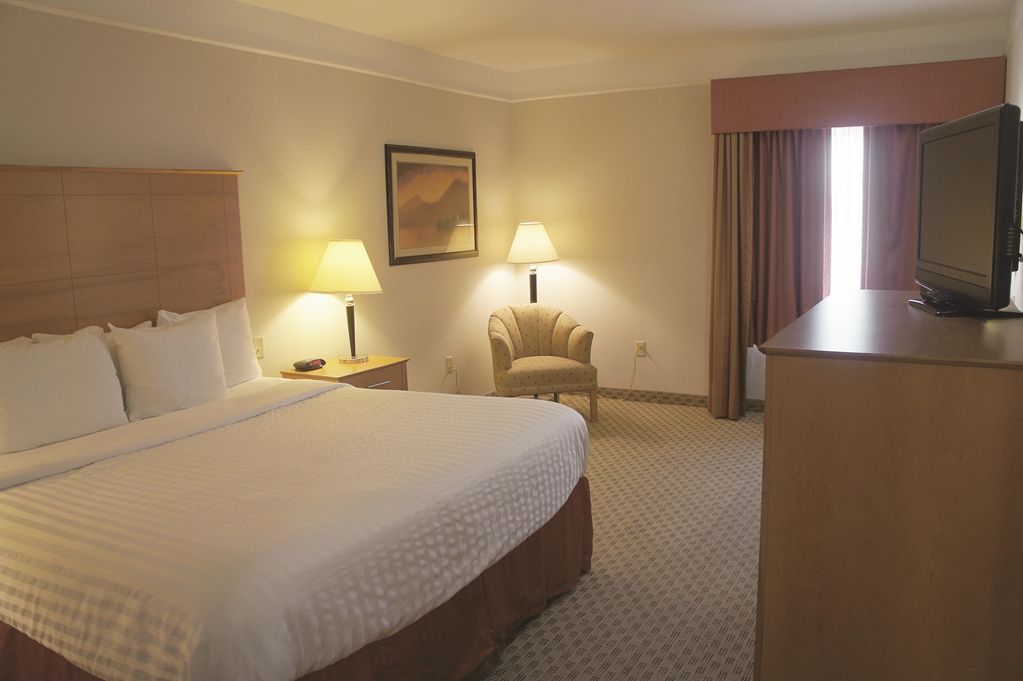 Baymont Inn & Suites Brenham Zimmer foto